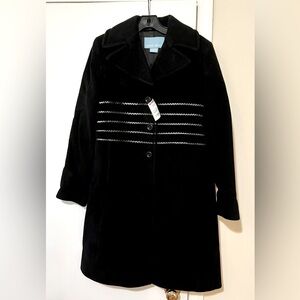 Women’s Coat. Black. Size 6
